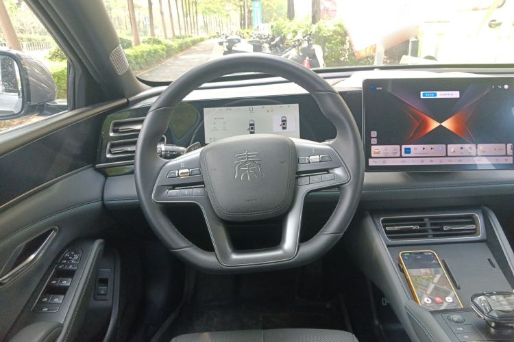 Used BYD Qin L 2025 DM-i Smart Drive 120KM Leading Model