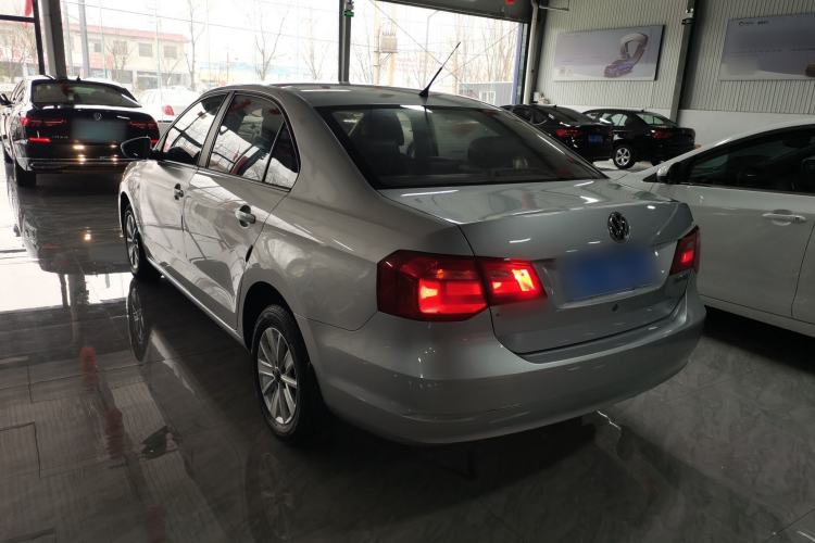 Used Volkswagen Jetta 2015 1.6L Manual Fashion Edition