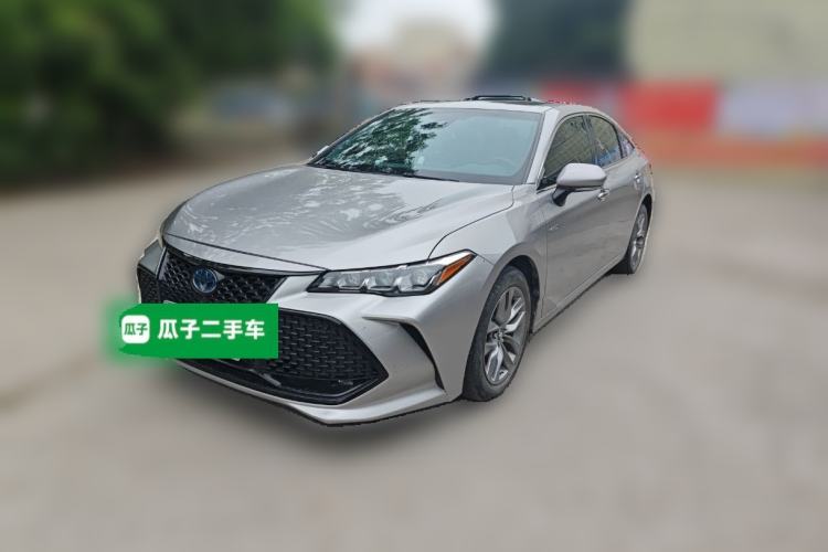 Used Toyota Avalon 2019 Dual-Engine 2.5L Luxury Edition China VI Standard