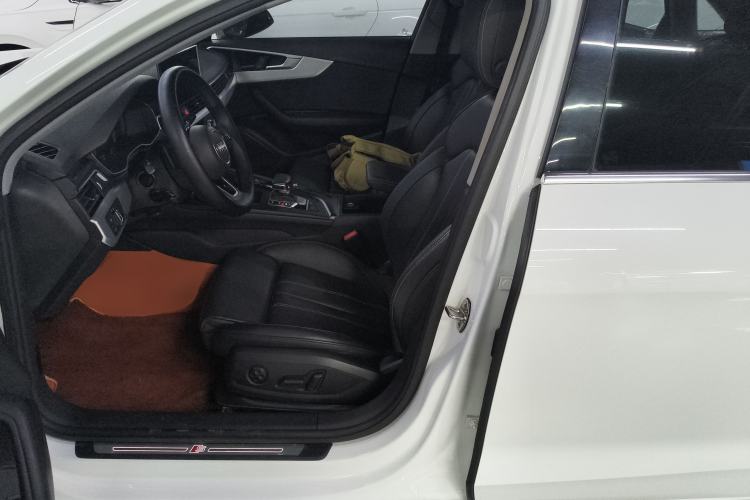 Used Audi A4L 2022 40 TFSI Fashion Dynamic Model