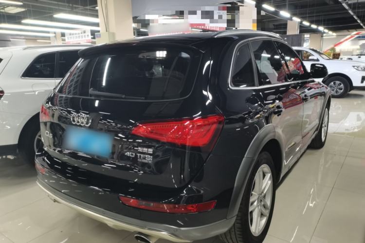 Used Audi Q5 2017 Plus 40 TFSI Technology Model