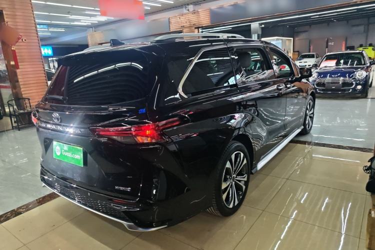 Used Toyota Granvia 2023 2.5L Hybrid Prestige PLUS Edition