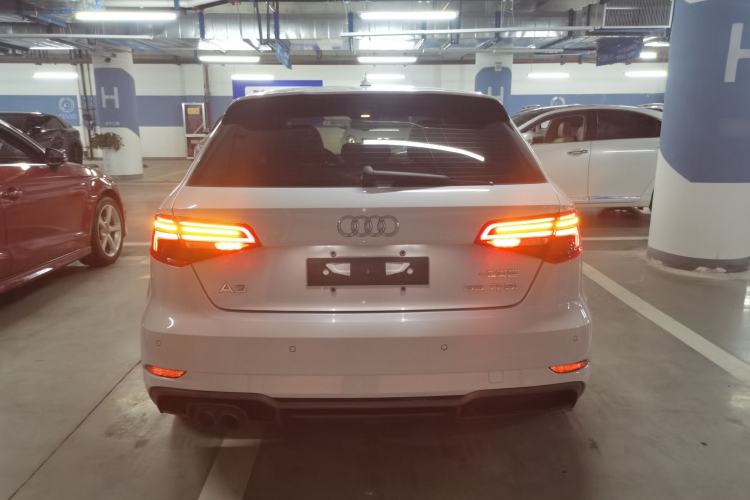 Used Audi A3 2018 30th Anniversary Edition Sportback 35 TFSI Fashion Model
