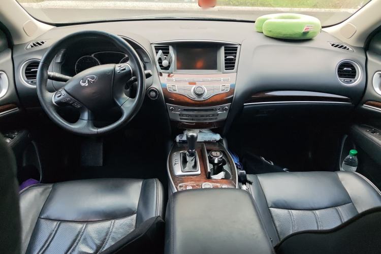 Used Infiniti JX 2013 JX35 Two-Wheel-Drive Excellence Edition
