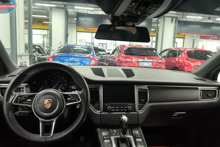 Used Porsche Macan 2017 Macan 2.0T Center Console