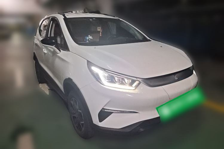 Used BYD Yuan Pro 2023 401KM Luxury Version Front Right 45 Deg