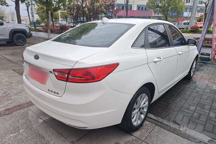 Used Ford Escort 2017 Happiness Edition 1.5L Automatic Fashion Version
