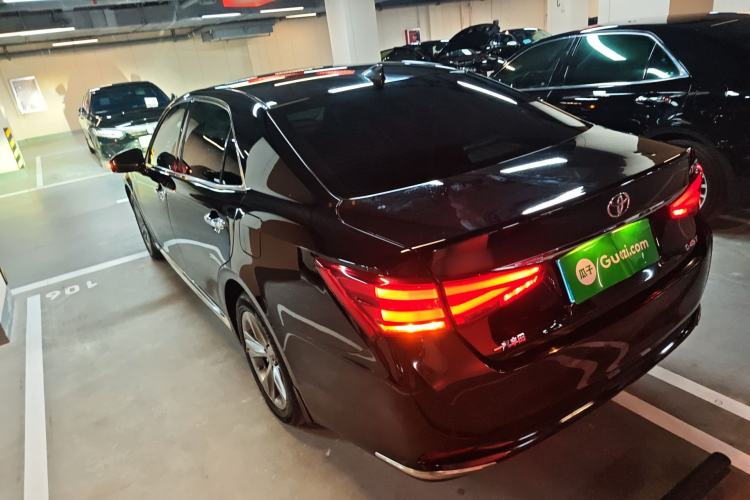 Used Toyota Crown 2015 2.0T Fashion Edition