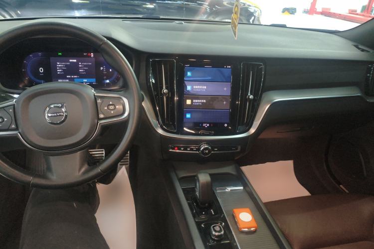 Used Volvo S60 2023 B4 Zhiyi Luxury Edition
