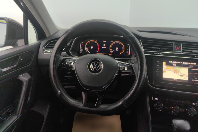 Used Volkswagen Tiguan L 2021 330TSI Automatic Two-Wheel Drive Smart Edition