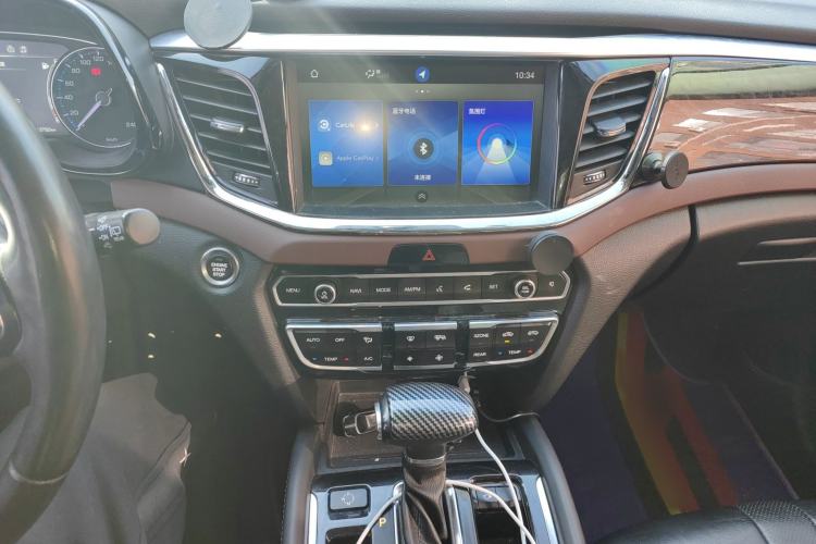 Used GAC Trumpchi GS8 2017 320T Two-Wheel Drive Luxury Smart Connectivity Version (7 Seats)