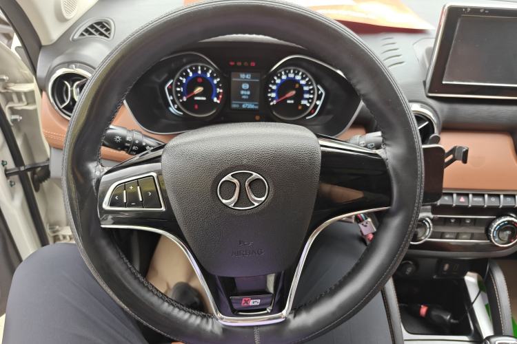 Used BAIC Senova X35 2016 1.5L Manual Luxury Edition Steering Wheel