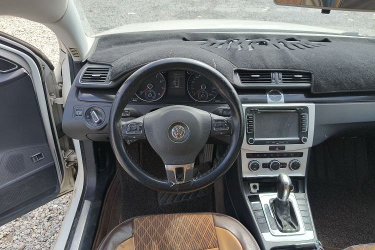 Used Volkswagen Magotan 2013 1.8TSI Luxury Model Steering Wheel