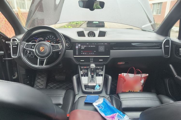 Used Porsche Cayenne 2019 Cayenne 3.0T Center Console