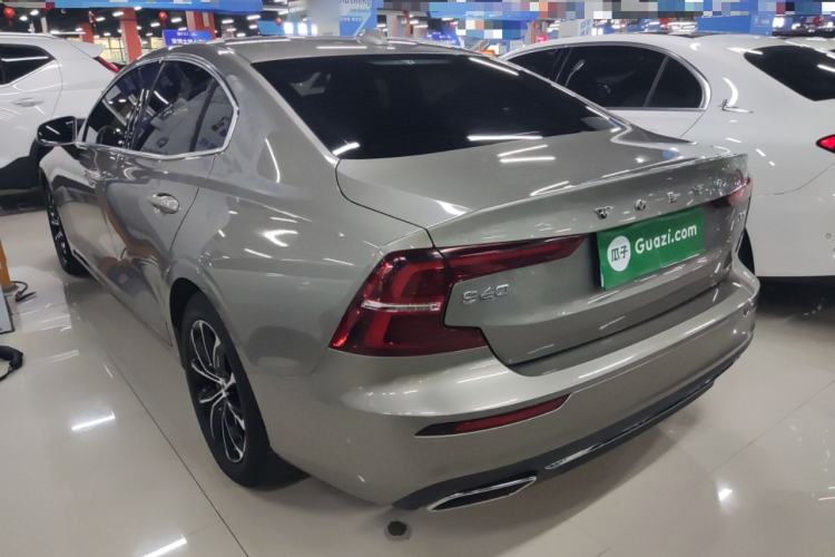 Used Volvo S60 2021 T4 Zhiyi Luxury Edition
