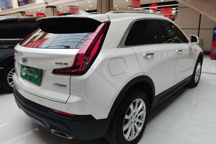 Used Cadillac XT4 2018 28T Two-Wheel Drive Tech Version