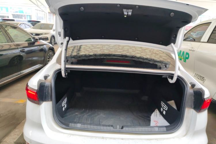 Used Geely Auto Emgrand 2023 4th Generation Champion Edition 1.5L Manual Luxury Model