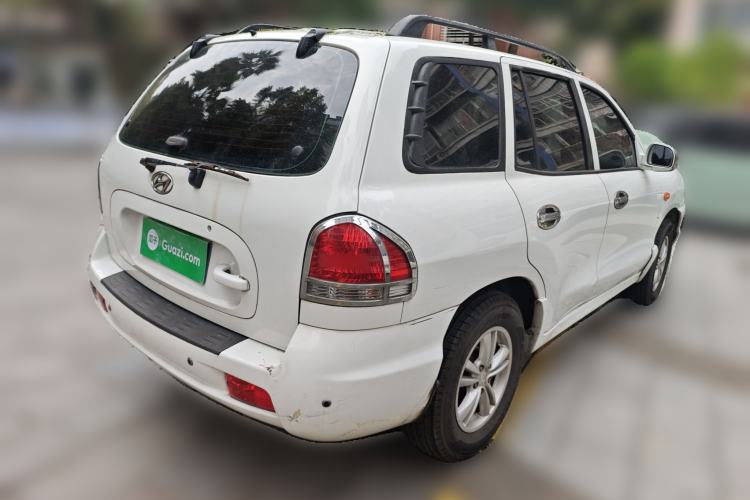 Used Huatai Santa Fe Classic 2011 2.0L Gasoline Manual Two-Wheel Drive Luxury Version Rear Right 45 Deg