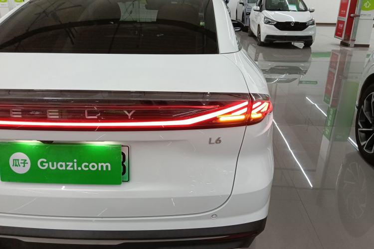 Used Geely Galaxy L6 2024 125km PLUS Dragon Edition Right Rear Taillight