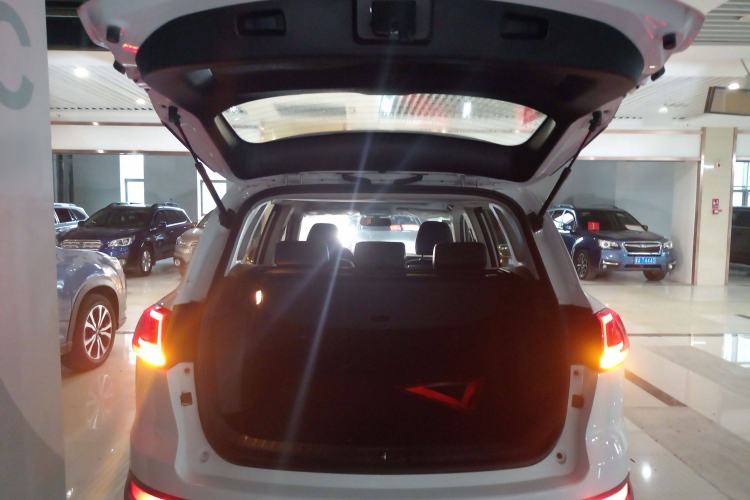 Used Zotye Domy X5 2015 1.5T CVT ZhiXian Trim China V Standard