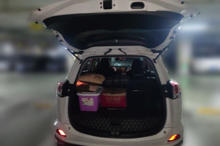 Used Toyota RAV4 2016 2.0L CVT Two-Wheel Drive Fashion Edition China V Standard