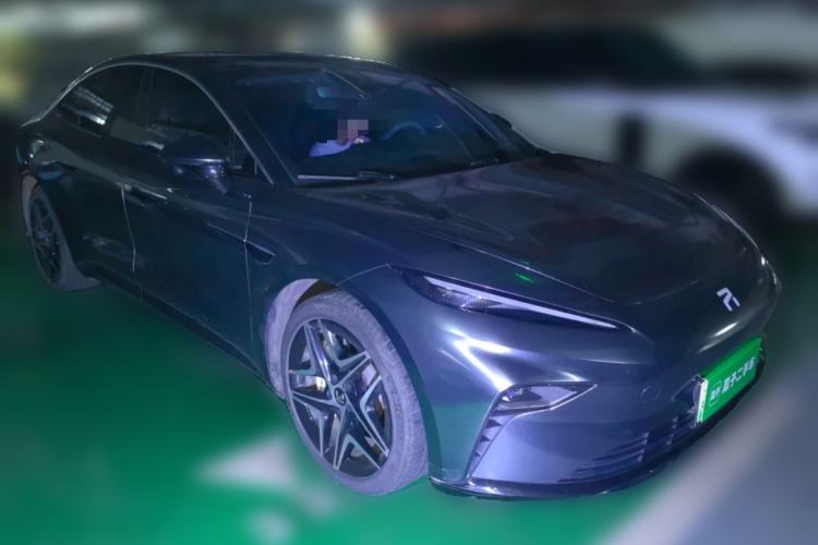 Used Rising F7 2023 Long-Range Edition Front Right 45 Deg