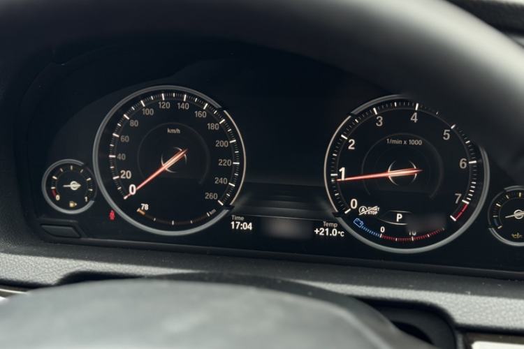 Used BMW 5 Series GT 2017 528i Leading Model
