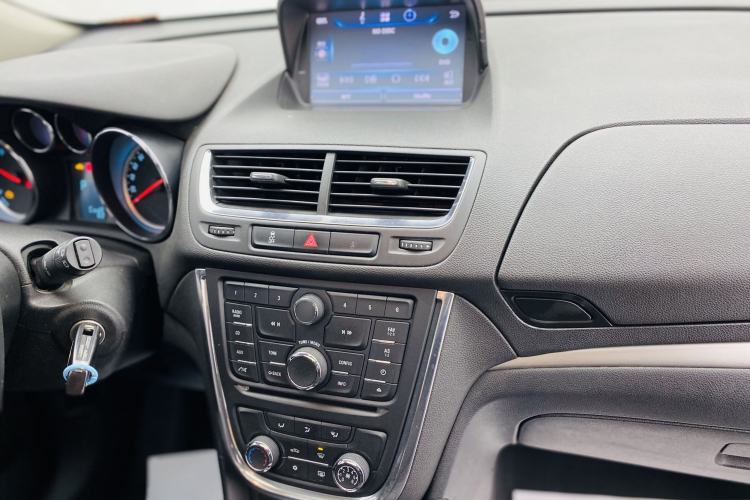 Used Buick Encore 2015 1.4T Automatic Two-Wheel Drive Urban Elite Version
