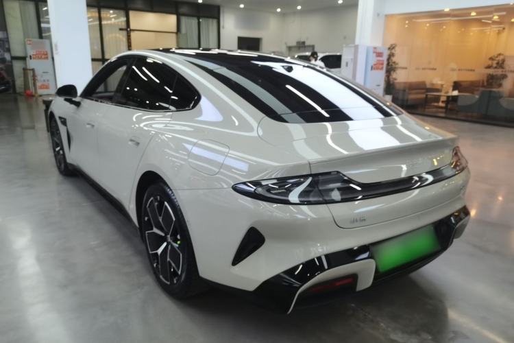 Used Xiaomi Auto SU7 2024 Rear-Drive Ultra-Long Range Advanced Pro-Level Intelligent Driving Version
