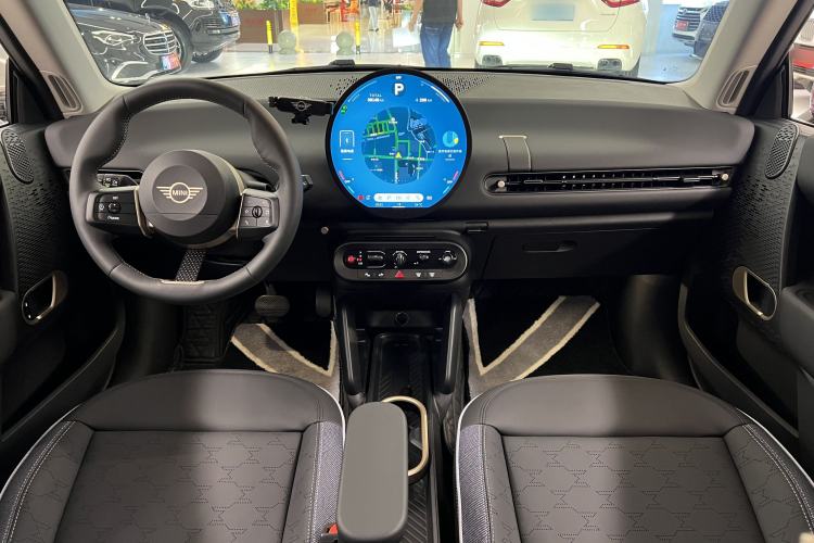 Used MINI Electric COOPER 2024 456km COOPER E Classic Edition Interior 2