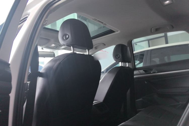 Used Volkswagen Lavida 2021 1.5L Automatic Comfort Edition Headliner