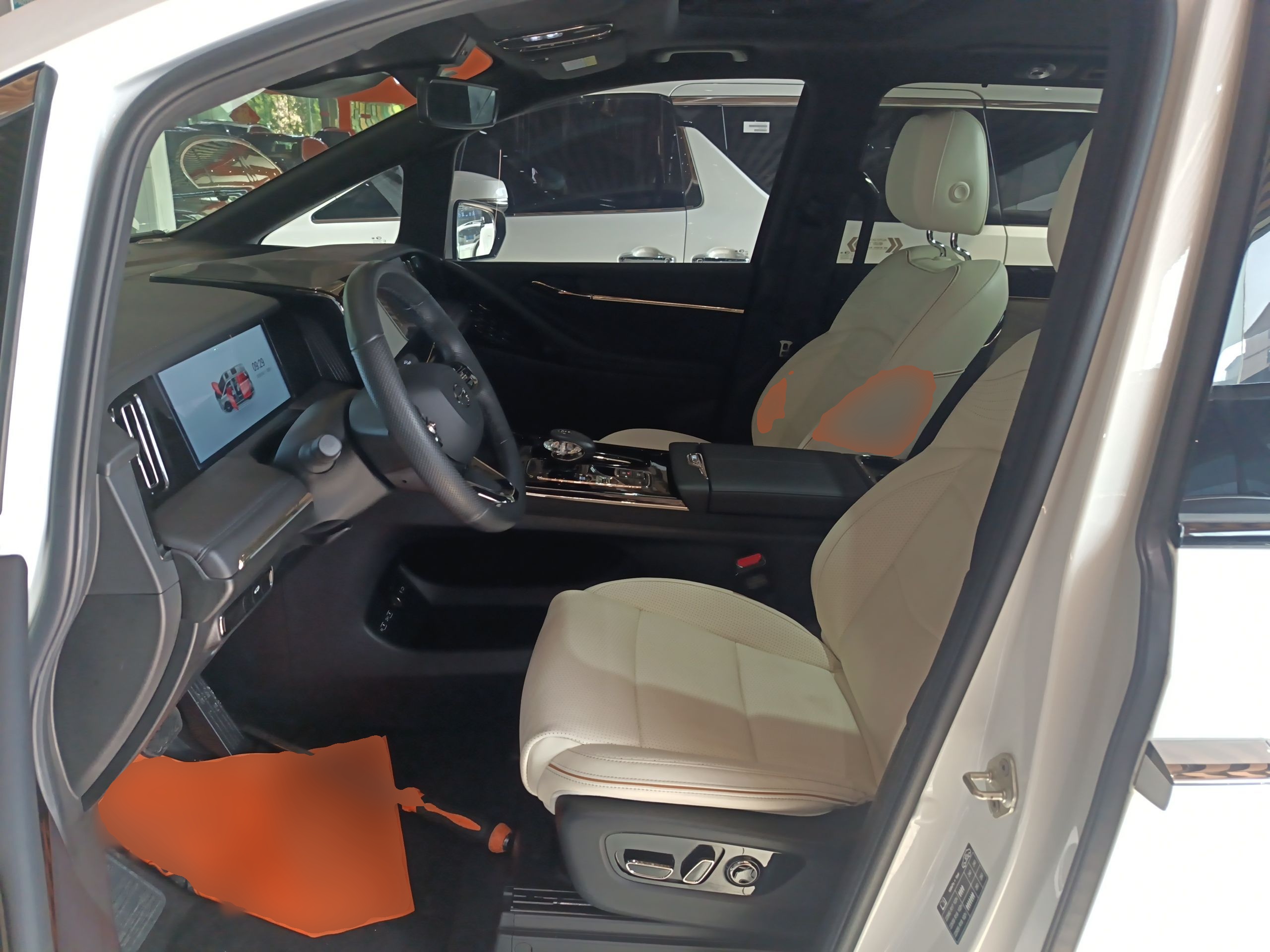 المقاعد الأمامية داخل السيارة