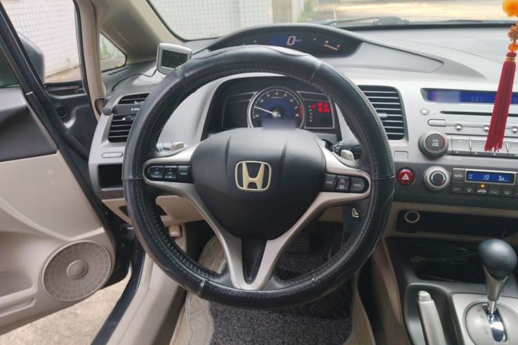 Used Honda Civic 2009 1.8L automatic luxury edition