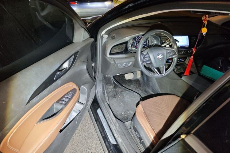 Used Buick Regal 2020 552T Luxury Version Driver Seat