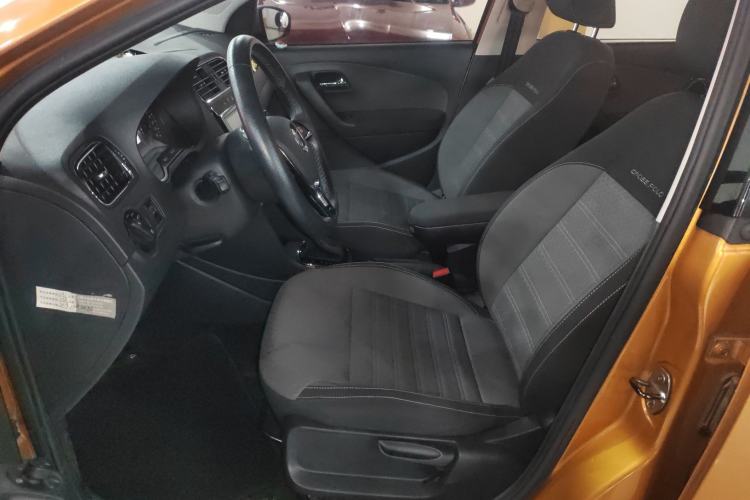 Used Volkswagen Polo 2016 1.6L Cross Polo Automatic Left Front Seat