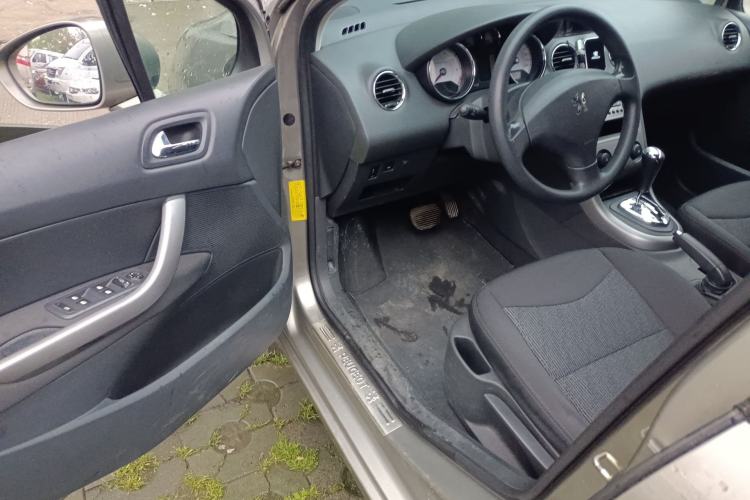 Used Peugeot 408 2011 2.0L Automatic Comfort Edition Driver Seat