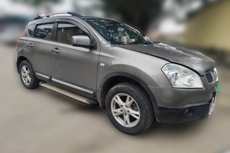 Used Nissan Qashqai 2011 2.0 XL Fire CVT 2WD Front Right 45 Deg