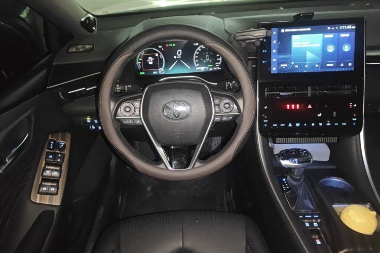 Used Toyota Avalon 2022 Dual-Engine 2.5L XLE Premium Edition