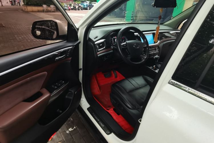 Used GAC Trumpchi GS8 2017 320T Two-Wheel Drive Luxury Smart Connectivity Version (7 Seats) Driver Seat