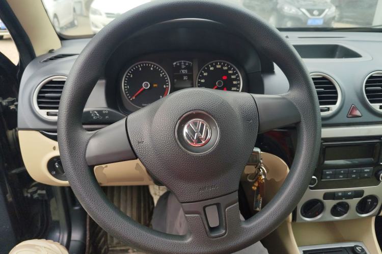 Used Volkswagen Lavida 2013 Classic 1.6L Manual Fashion Edition