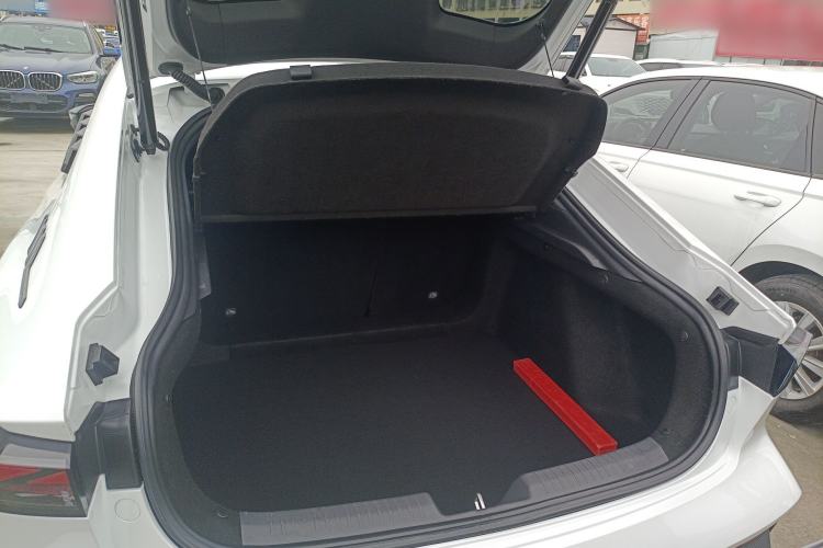 Used CHANGAN UNI-V 2022 1.5T Prestige Version
