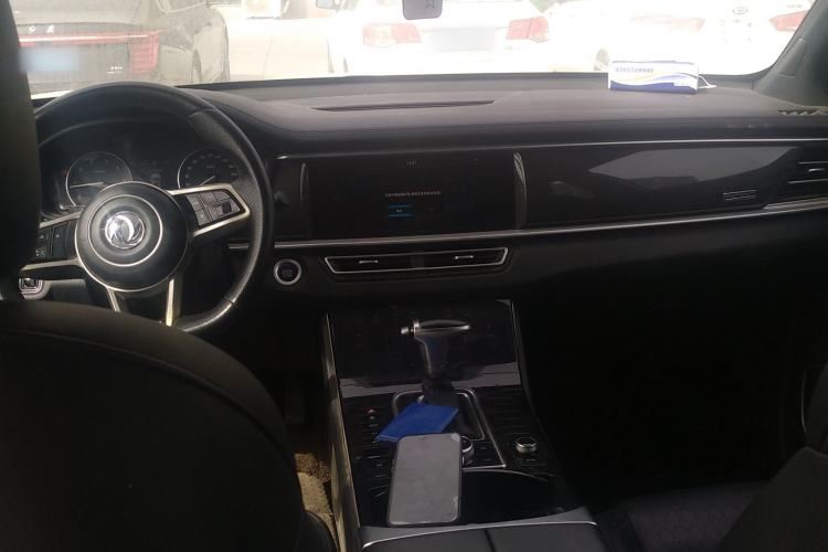 Used Dongfeng Fengon ix7 2020 2.0 TGDI Automatic Two-Wheel Drive Urban Luxury Edition Center Console