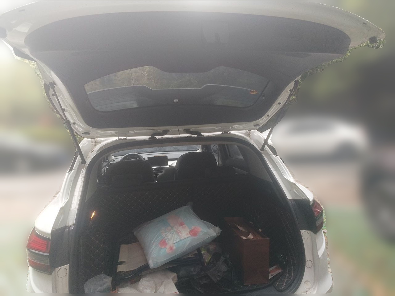 Geely Auto Coolray 2023 1.4T Manual Gold Edition — снимка 19