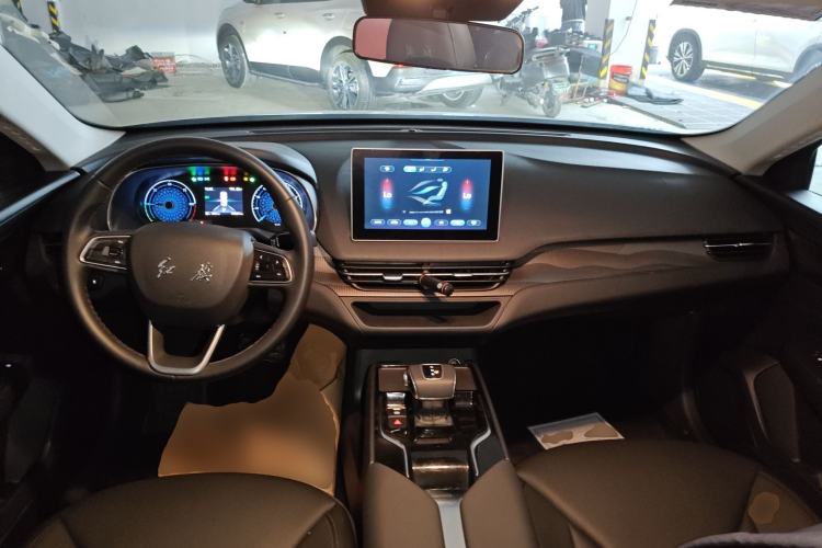 Used Hongqi E-QM5 2023 Base Travel Edition
