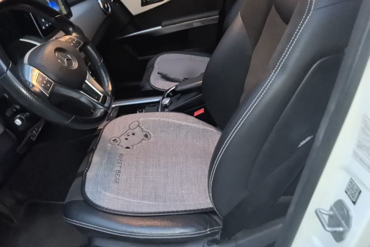 Used Mercedes-Benz GLK-Class 2015 GLK 260 4MATIC Dynamic Edition Ultimate Version Left Front Seat