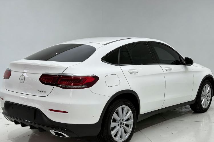 Used Mercedes-Benz GLC Coupe 2021 GLC 260 4MATIC Coupe SUV Exterior 1