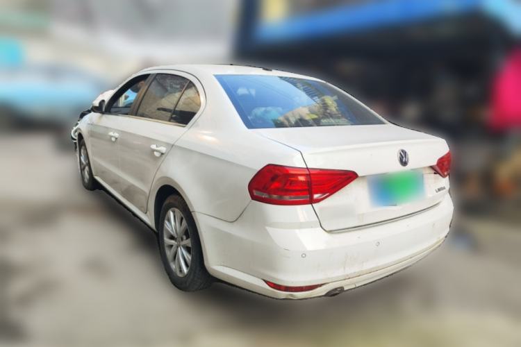 Used Volkswagen Lavida 2015 1.6L Automatic Comfort Edition
