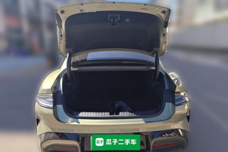 Used Xiaomi Auto SU7 2024 Rear-Drive Long-Range Intelligent Driving Version
