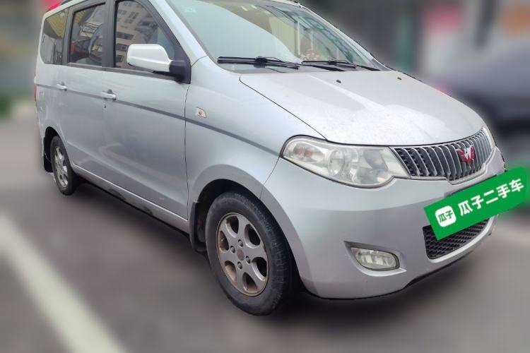 Used Wuling Hongguang 2010 1.4L Luxury Model Front Right 45 Deg