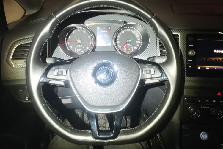 Used Volkswagen Golf Sportsvan 2018 230TSI Automatic Luxury Model